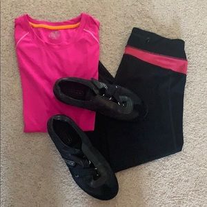 Women’s athletic top